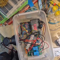 20250804_110726 All elektronik som behövs om man vill och använder en vanlig släpvagnkoppling för de kablar som är utanför
