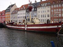 20070930_024 En fyrbåt i Nyhavn