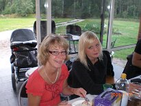 CIMG0864 Anne och Natalie