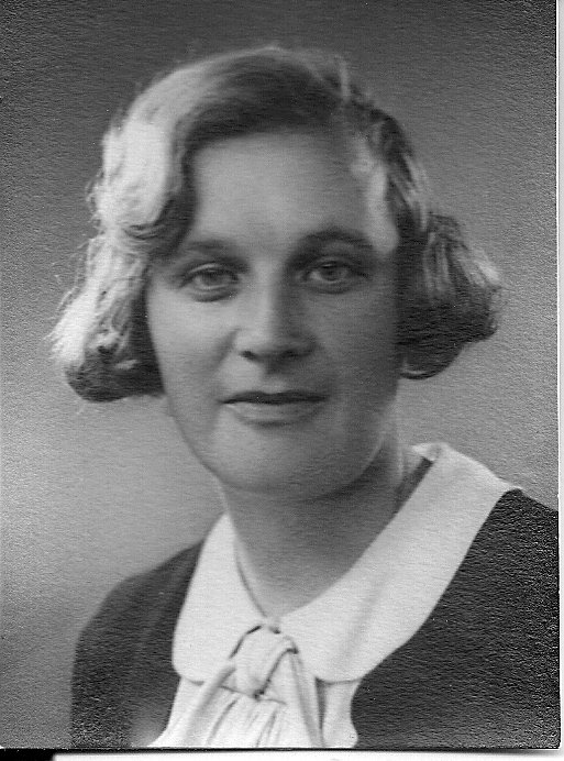Farmor ca 1930 Nr 1
